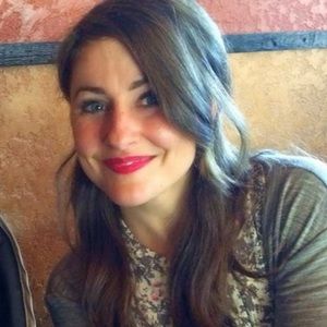 Meet your Posher, Alyson